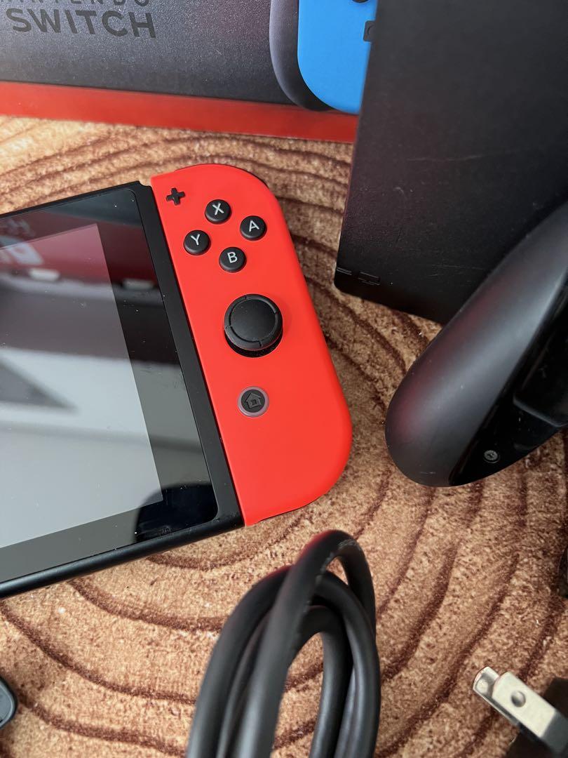 Nintendo Switch ニンテンドースイッチ本体　ネオン①