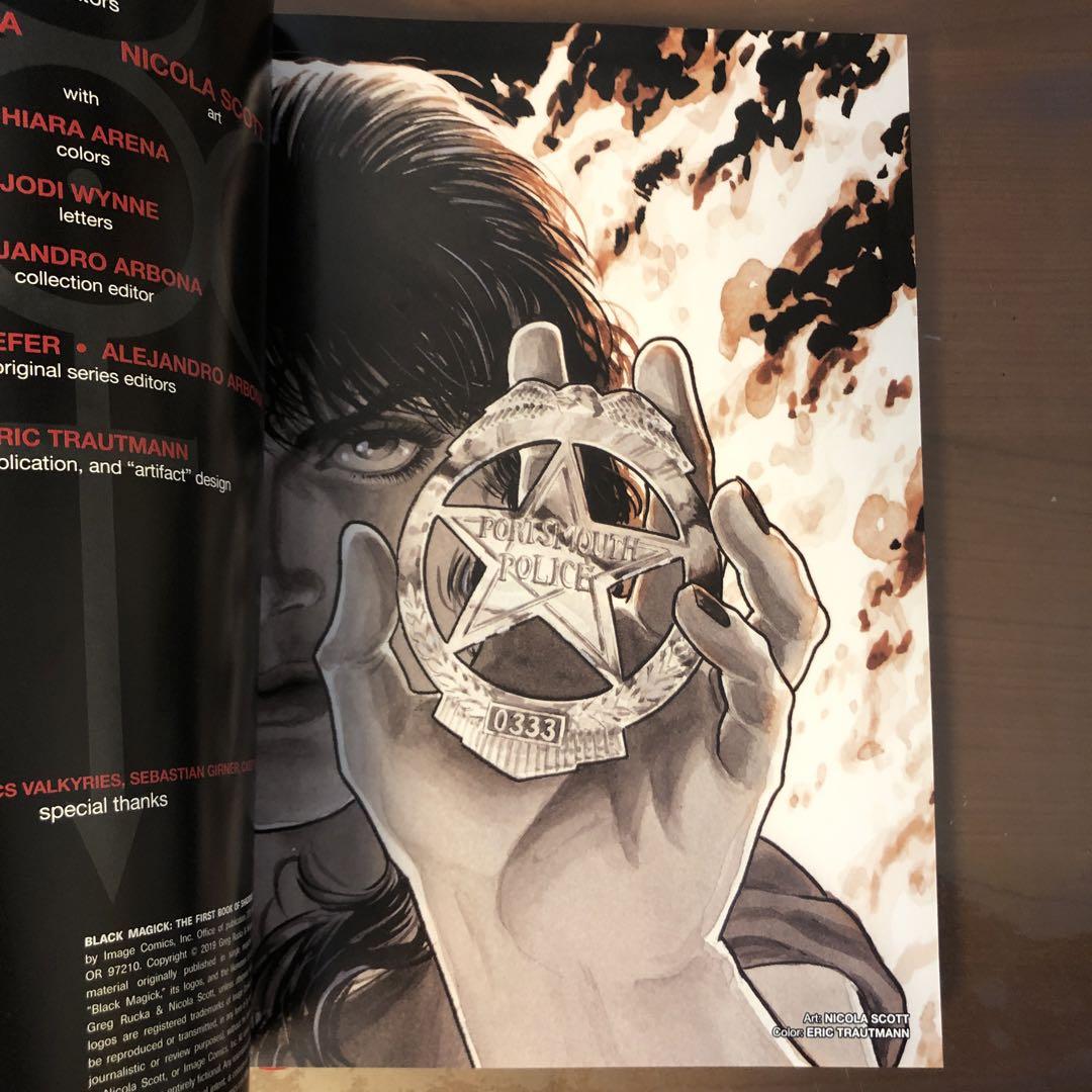 洋書 BLACK MAGICK: THE FIRST BOOK OF SHADOWS