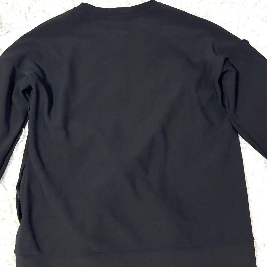 UN3D.（アンスリード）の「フリルデザイントップ（Tシャツ