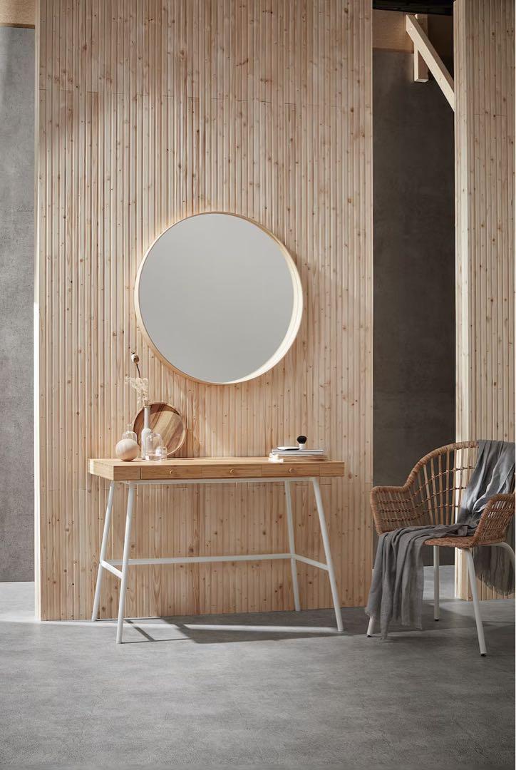 IKEA　LILLÅSEN リルオーセン　デスク