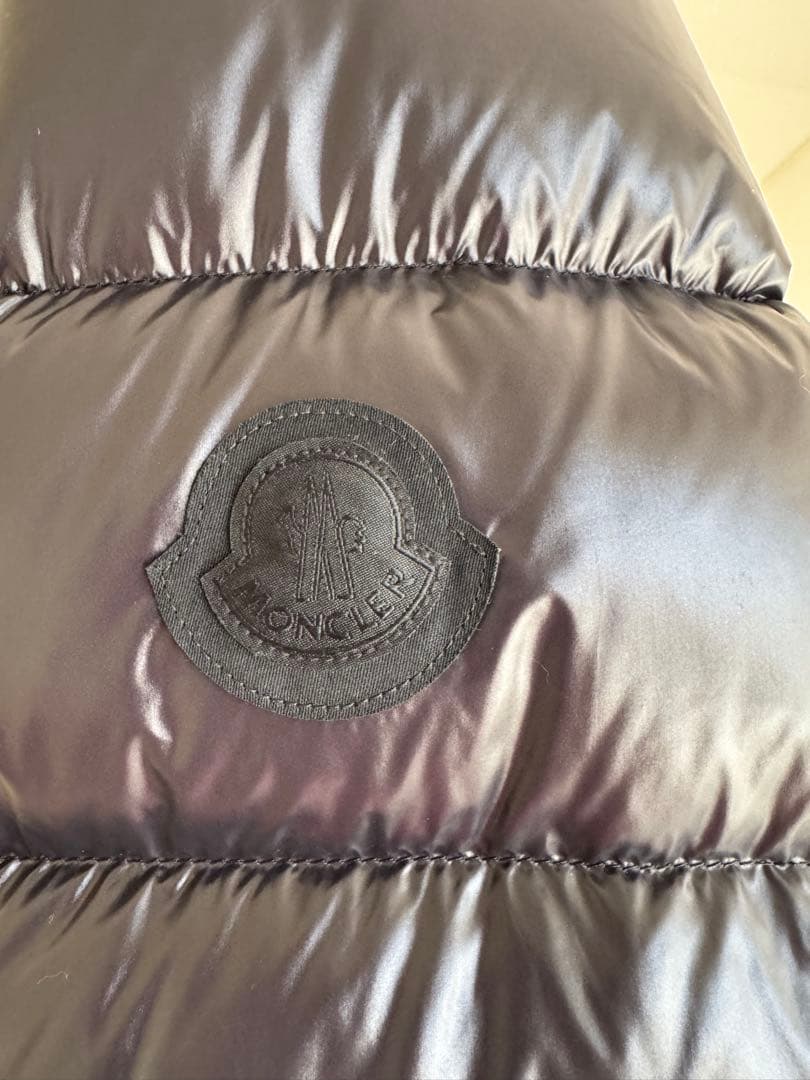 MONCLER フード付きロングダウンジャケット ブラック MONCLER フード付きロングダウンジャケット ブラック