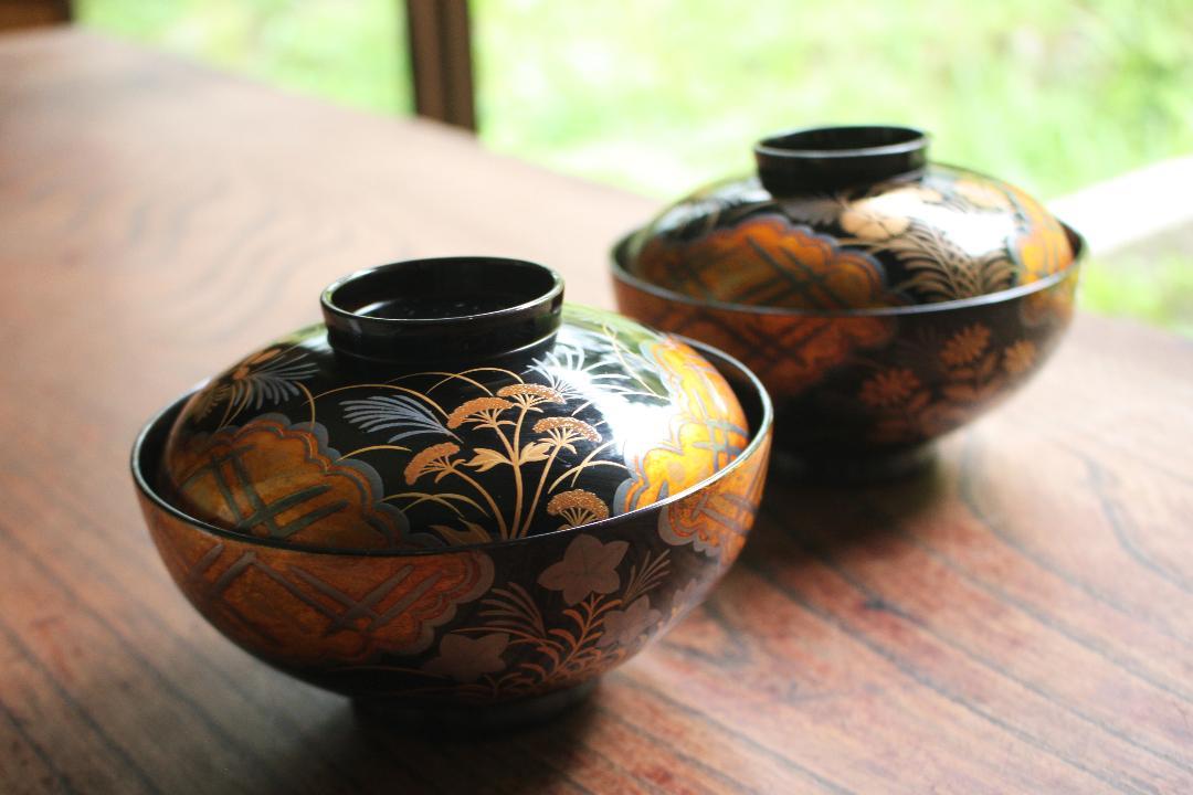 tayaさま専用！逸品！秋の七草意匠に金銀蒔絵がとても美しい椀3点（m器漆椀