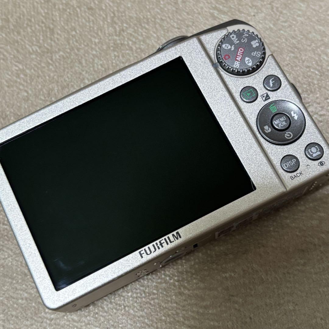 Fujifilm FinePix F60fd コンパクトデジタルカメラ