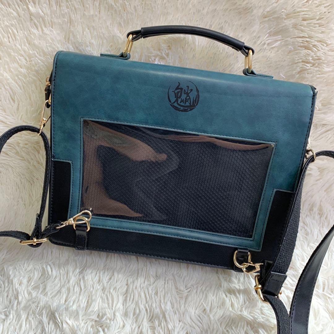 希少 美品 モスキーノ リュック ゴールド金具 ロゴ型押し A4可