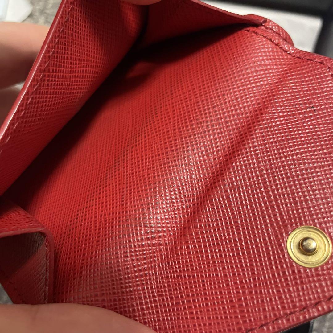 大人気 PRADA◆カーフレザー スモール 3つ折りウォレット ロゴ 話題】PRADA◇Re-Nylon×レザー ウォレット ストラップ付 ロゴ