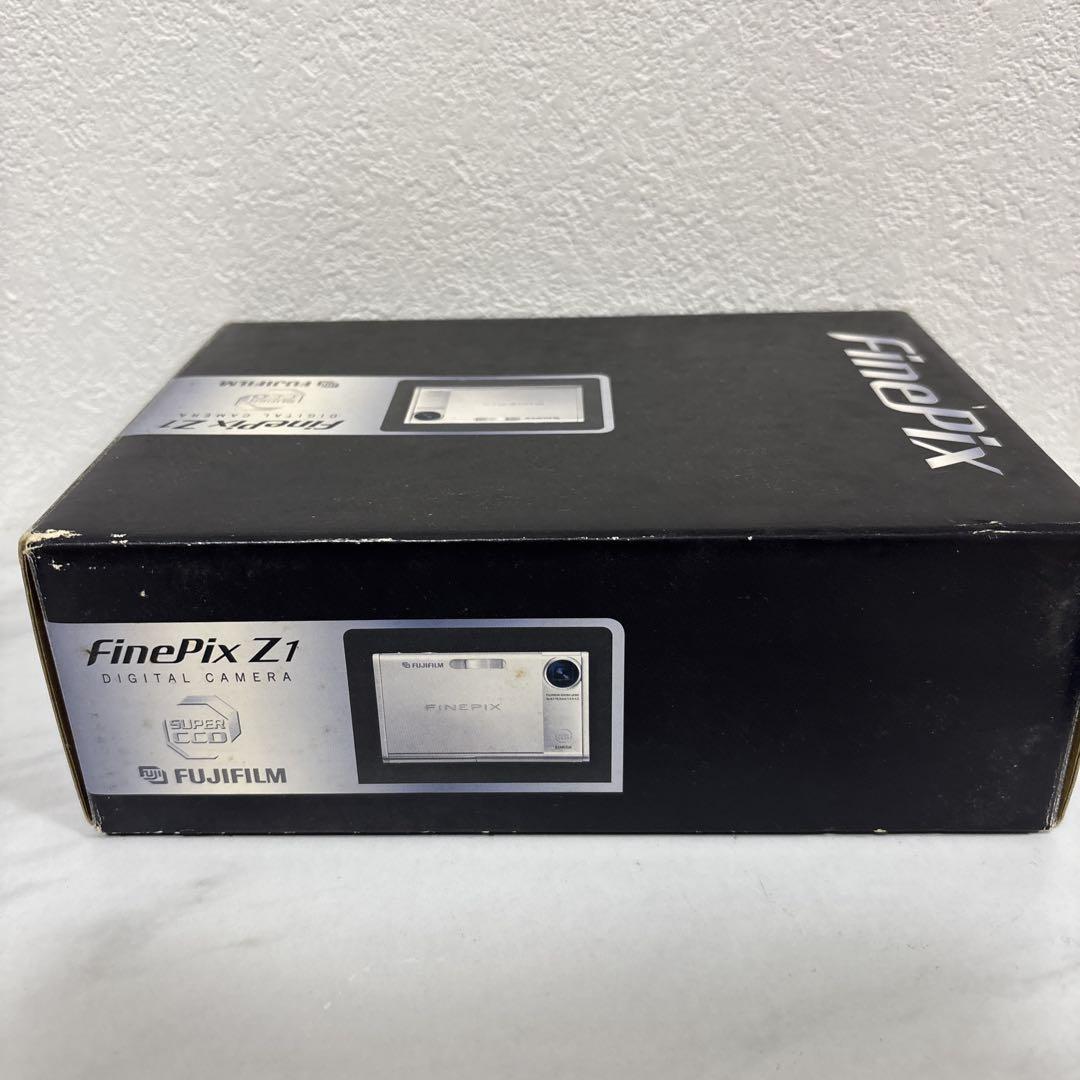 FinePix Z1
