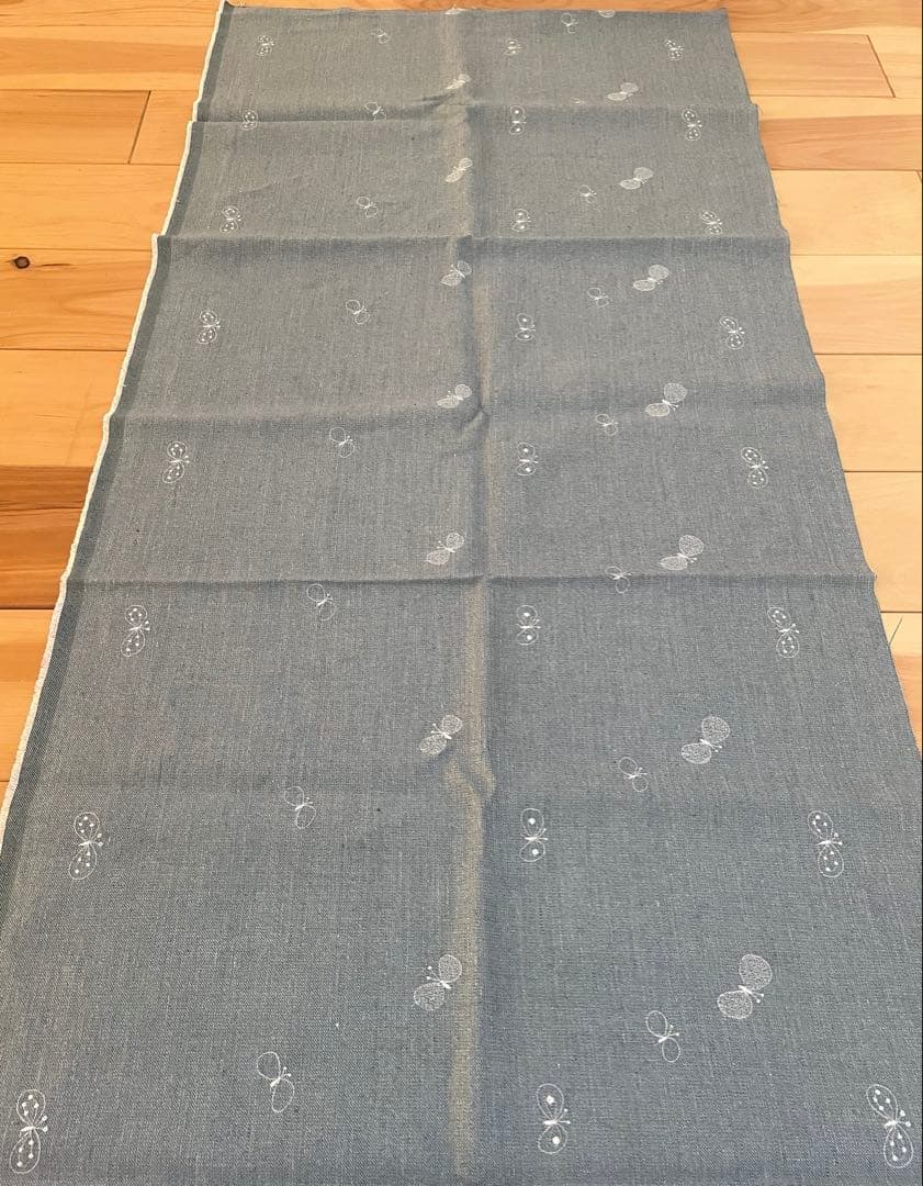 ミナペルホネン　生地　choucho