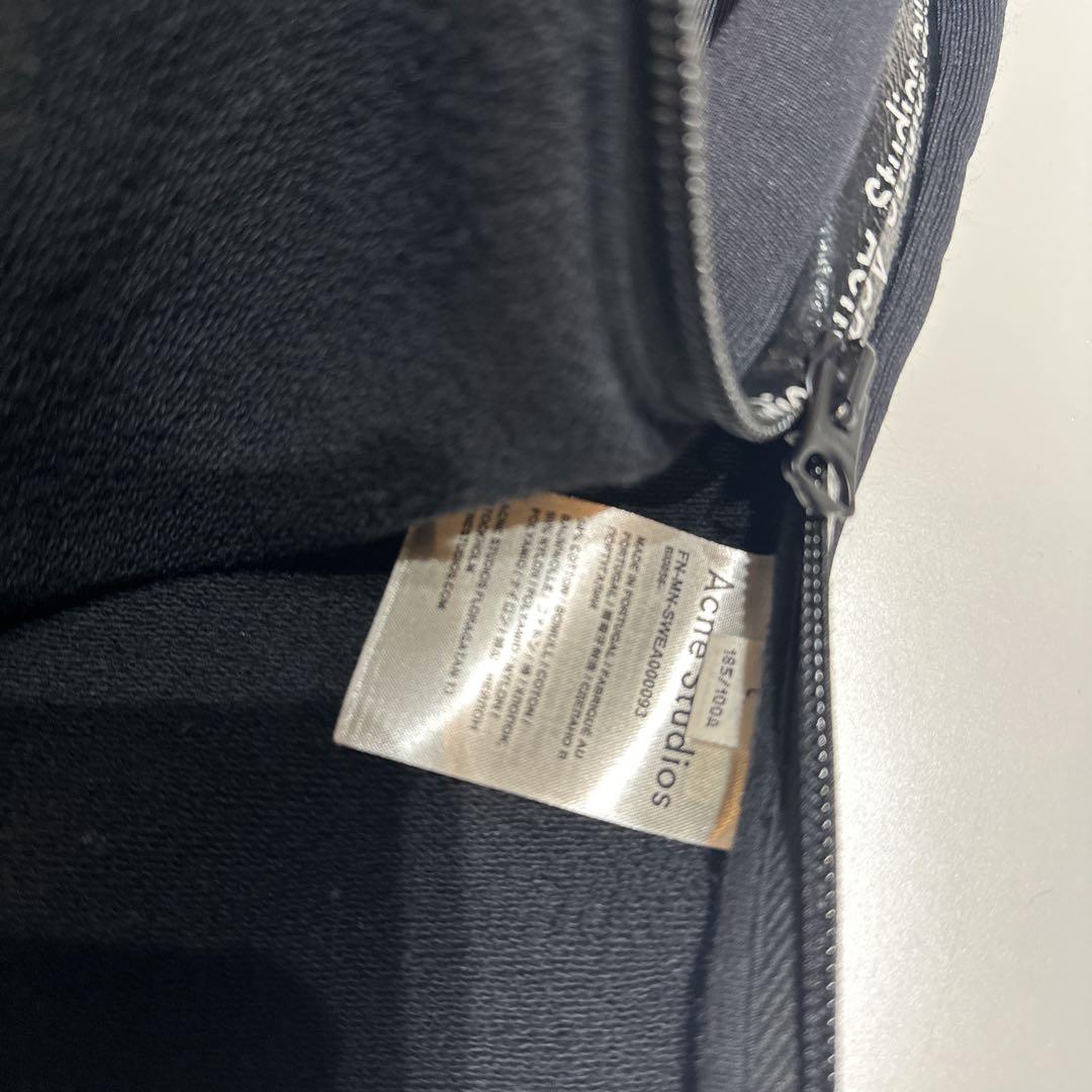 Acne Studios 黒 ジッパー付き トレーナー