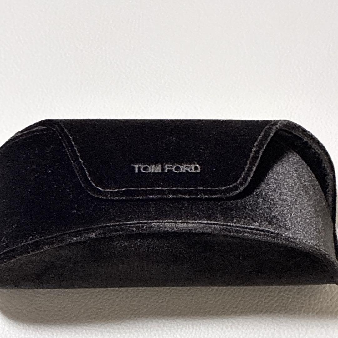 TOM FORD トムフォード サングラス 眼鏡 TF714 ウェリントン型