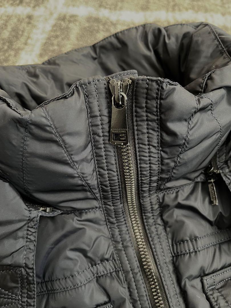 コスタBURBERRY BLACK LABELネイビー ダウンジャケット