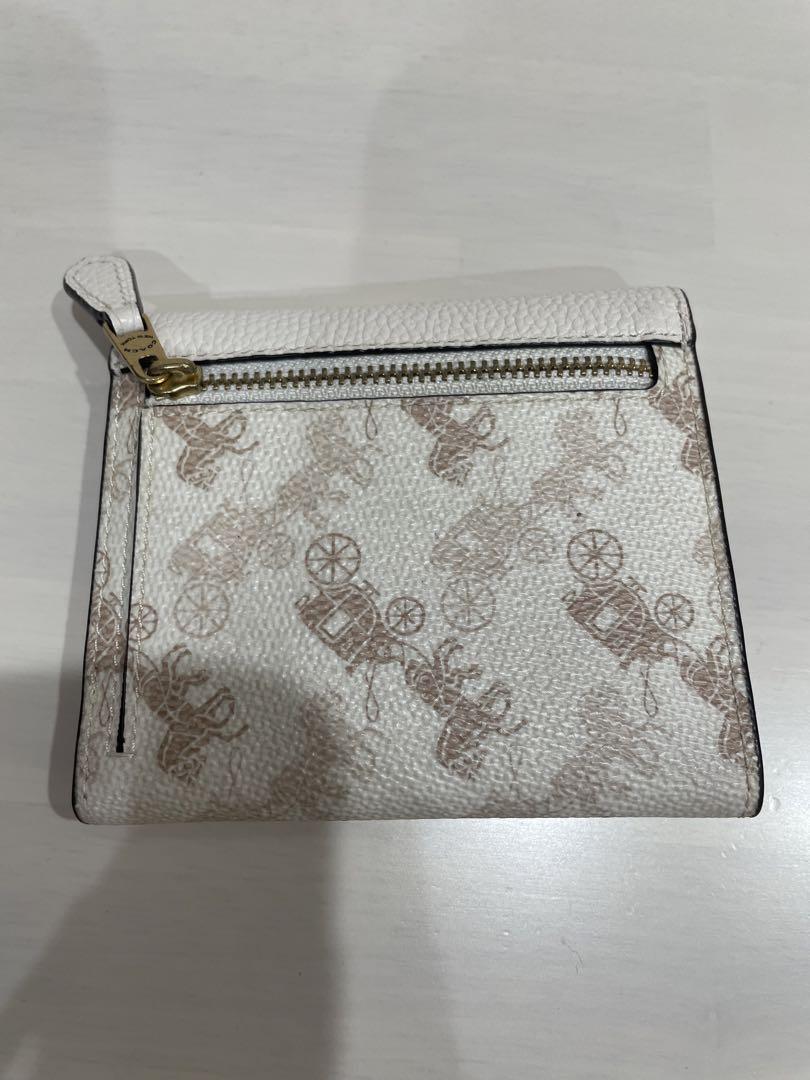 COACH 　二つ折り財布　 ホワイトマルチ COACH 二つ折り財布 ホワイトマルチ - メルカリ