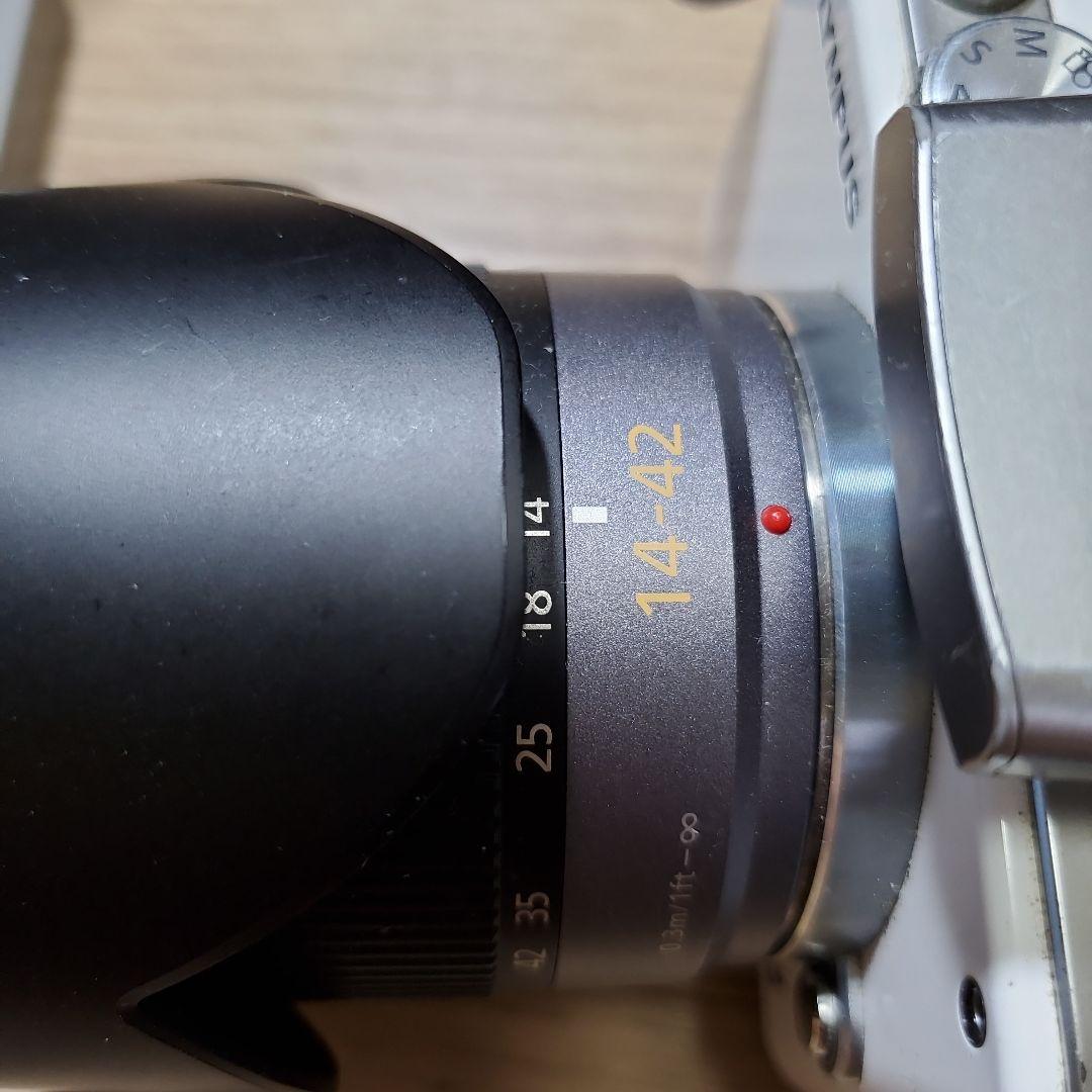 OLYMPUS E-PL3 レンズ２本(40-150、パナソニック12-42)