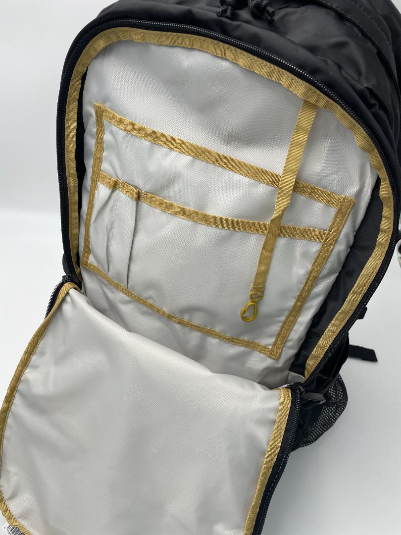 Coleman】コールマン ウォーカー33 リュック BK - メルカリ Coleman】コールマン ウォーカー33 リュック BK - メルカリ