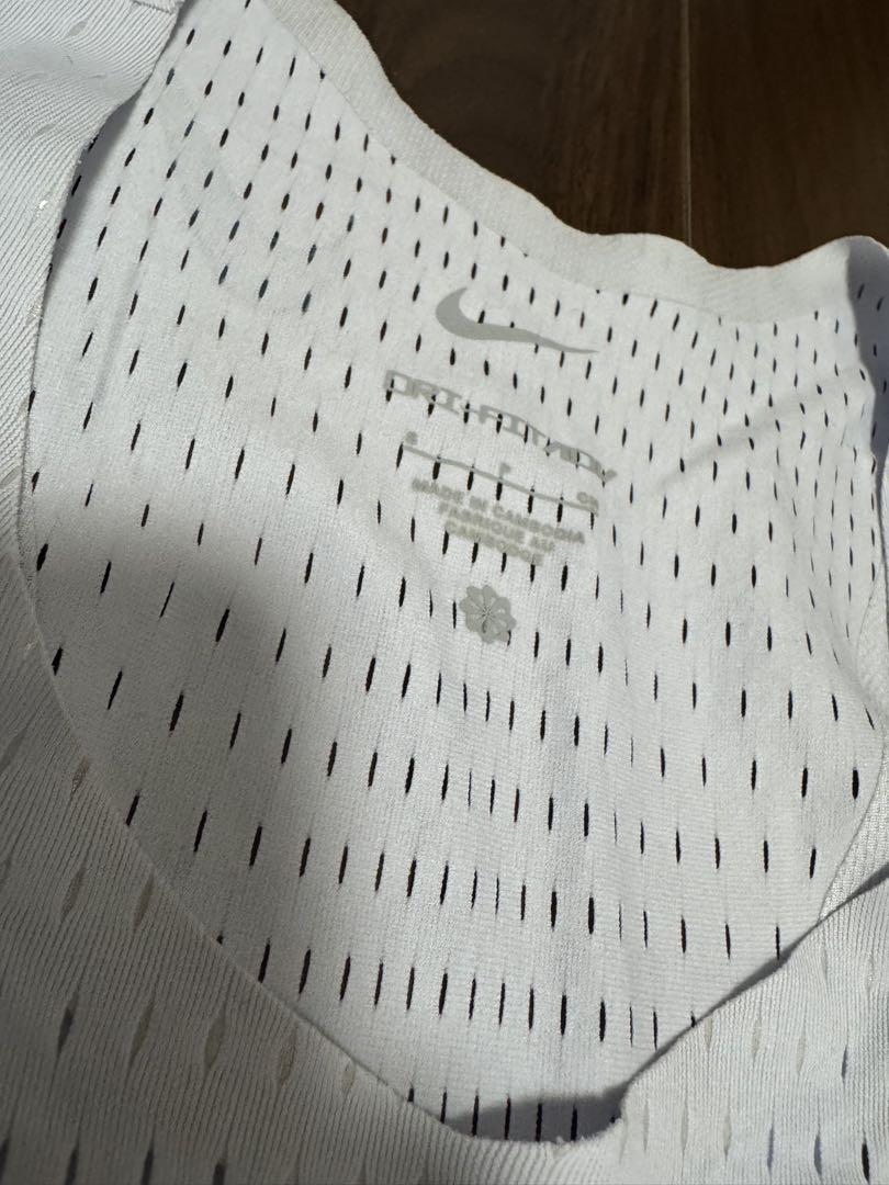 ナイキ エアロスイフトシングレット aeroswift nike