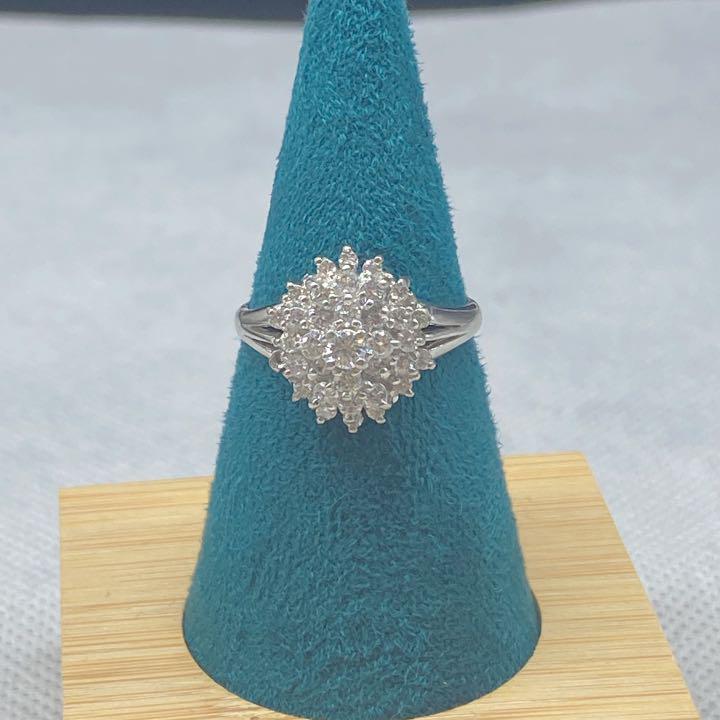 ダイヤモンドpt900、DA0.70ct、8.2g