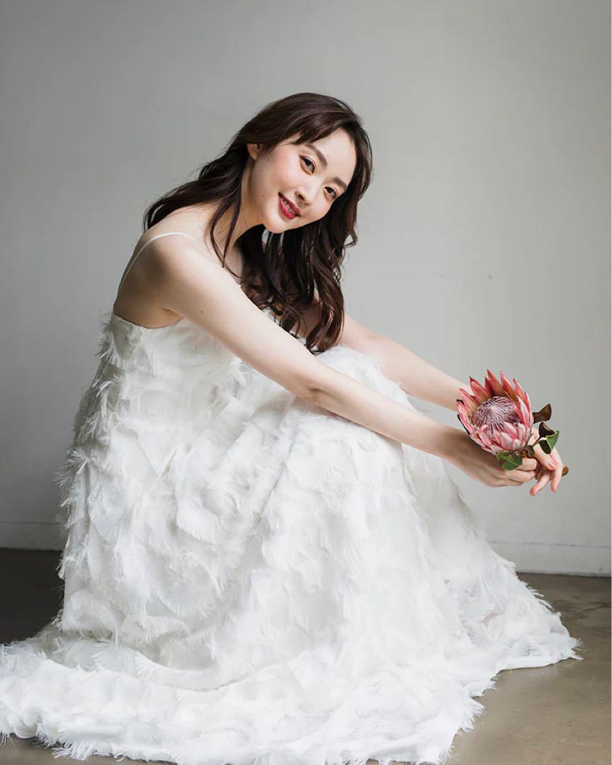 ウエディングドレス フェザー ドレス 結婚式 花嫁 ブライダル 二次会 前撮り 結婚式 二次会 前撮り ホワイト ウェディングドレス フェザー