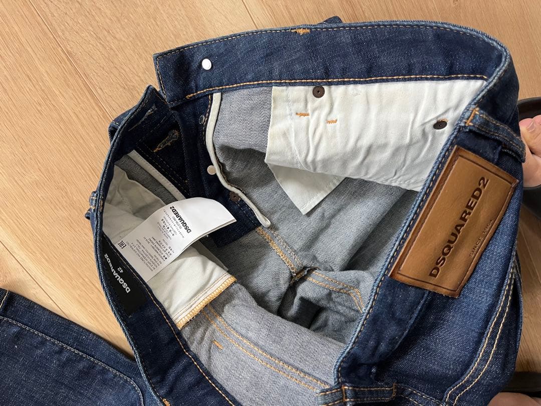 『DSQUARED2』ディースクエアード (42)ストレート デニムパンツ