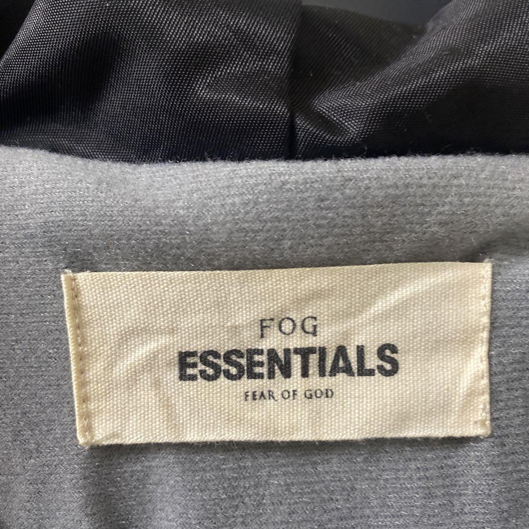 Essentials ナイロンジャケット