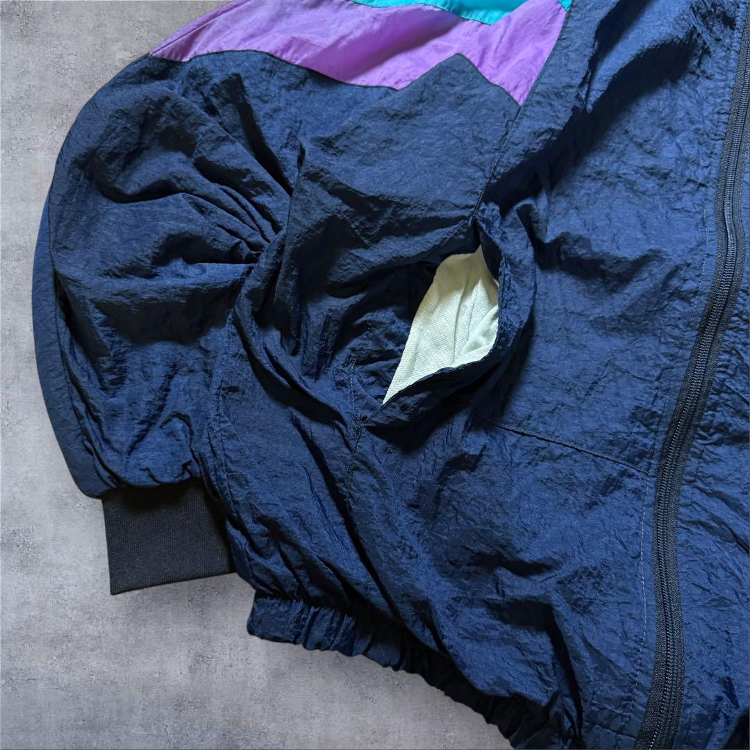 1502】80年代adidasナイロンジャケット刺繍ロゴ短丈マルチカラー
