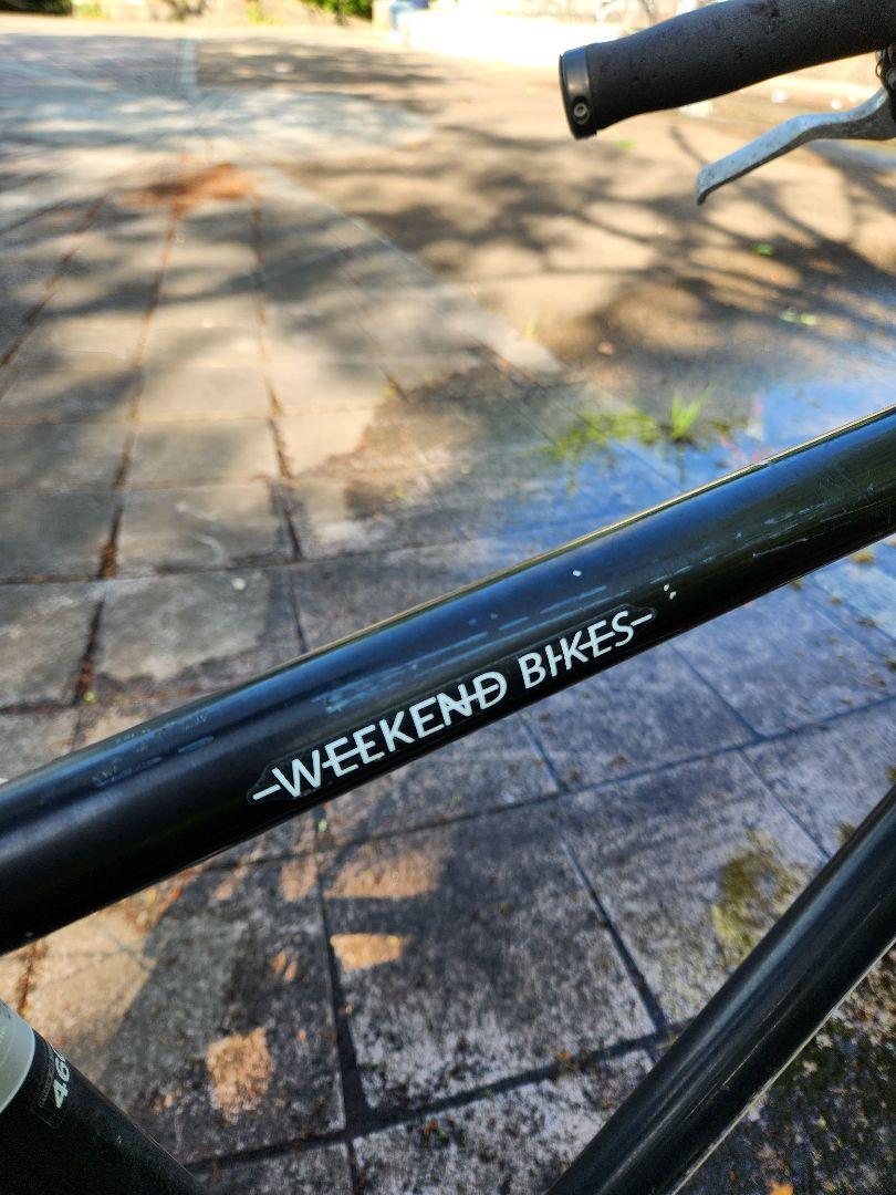 【送料込み】Weekend Bikes /クロスバイク 自転車 黒