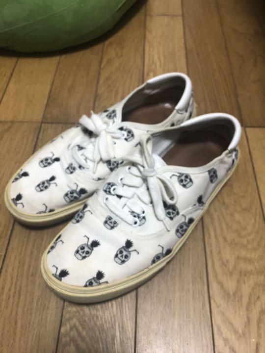 サンローラン SAINT LAURENT スニーカー　パイナップルスカル