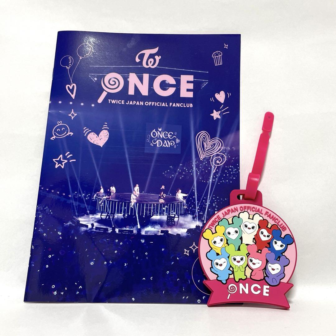 最新人気 TWICE ファンクラブ会報誌 OFFICIAL FANCLUB 会員特典 - メルカリ K-POP・アジア