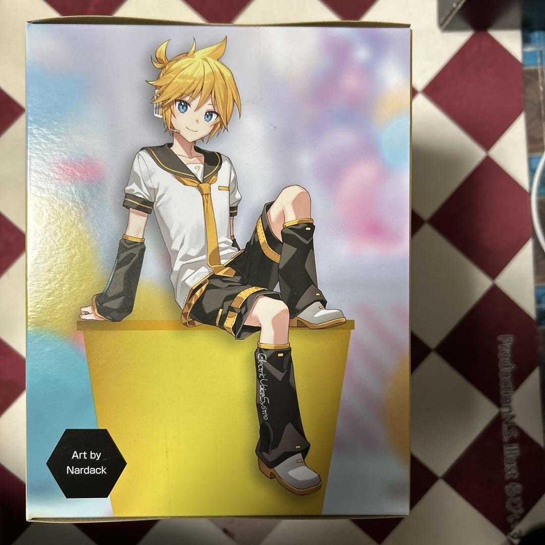 フリューくじ フィギュア 鏡音レン