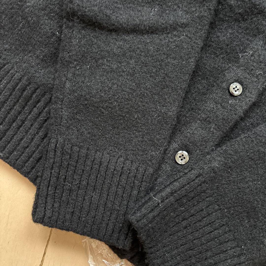 新品♡ウール入りAgaブラックカーディガン☆定価14000円 新品♡ウール入りAgaブラックカーディガン☆定価14000円