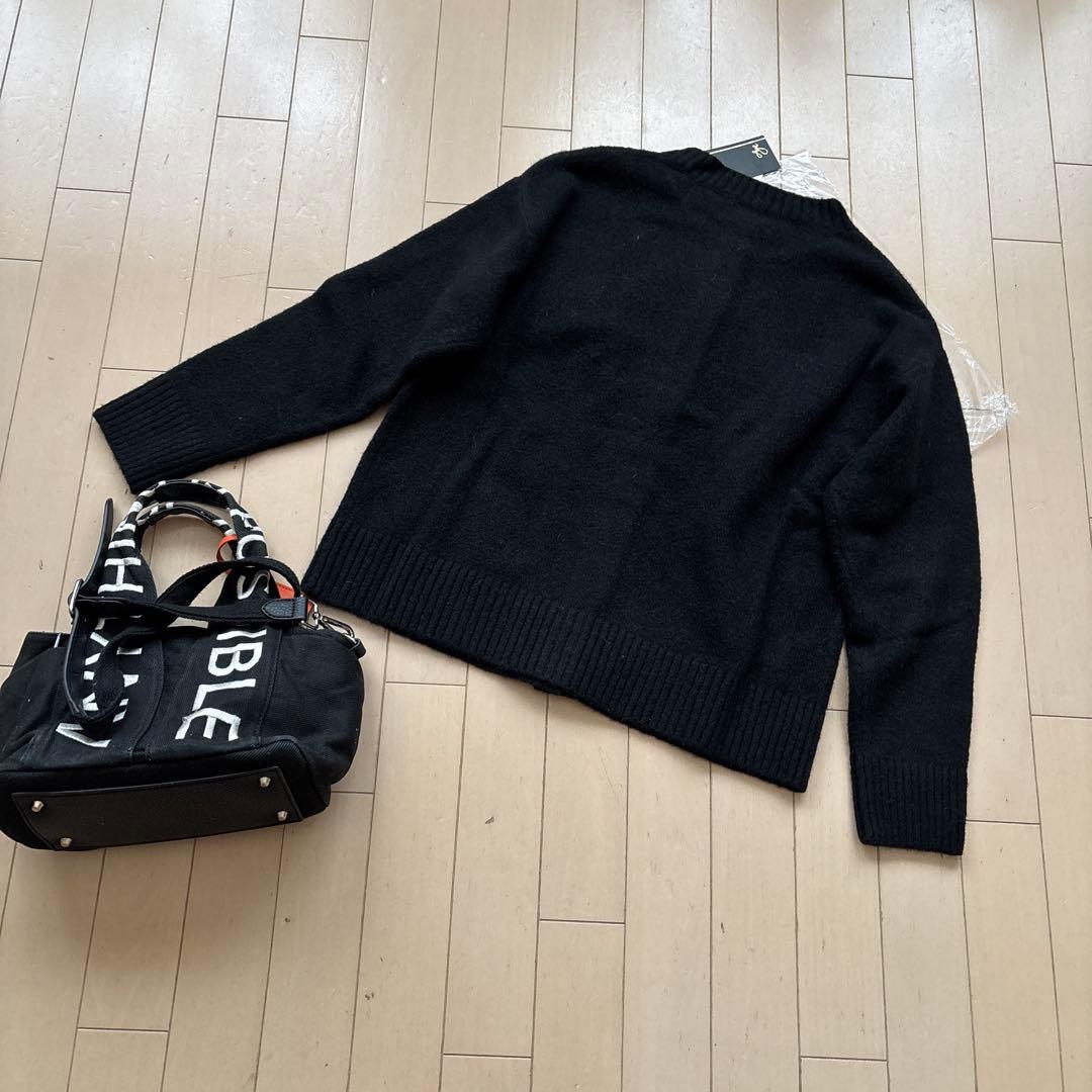 新品♡ウール入りAgaブラックカーディガン☆定価14000円 新品♡ウール入りAgaブラックカーディガン☆定価14000円