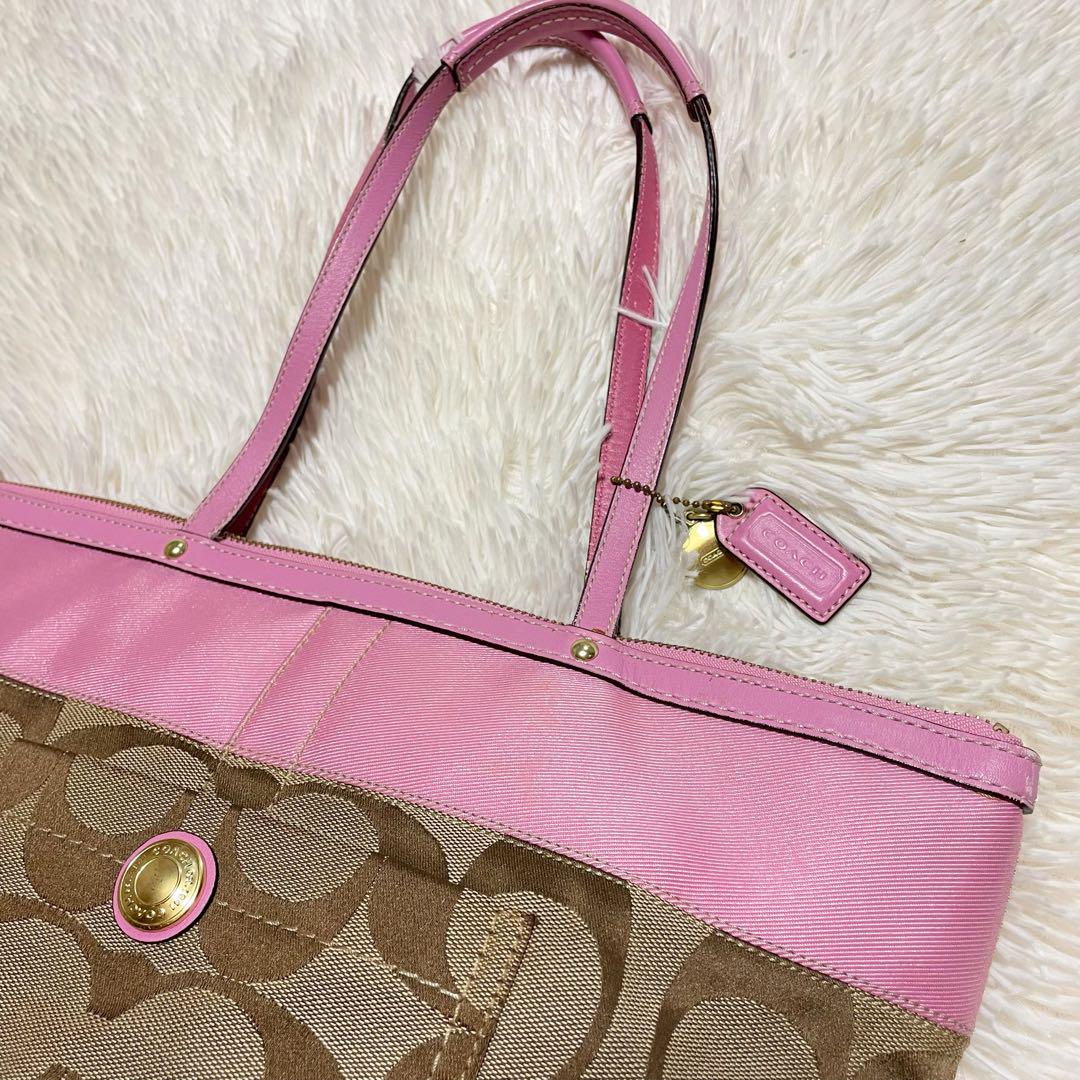 COACH トートバッグ シグネチャー チャーム付 A4 肩掛け ピンク 公式】コーチアウトレット | デンプシー トート 22 シグネチャー