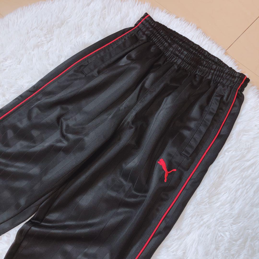 プーマ⭕️美品　長ズボン　ジャージ　トレーニング　黒 赤ライン　人気定番　裾絞り