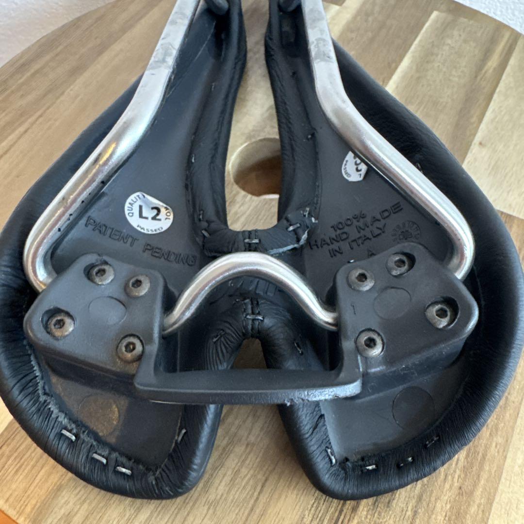 Selle SMP Stratos サドル ブラック セラSMP STRATOS ブラック サドル : ワールドサイクル - 通販