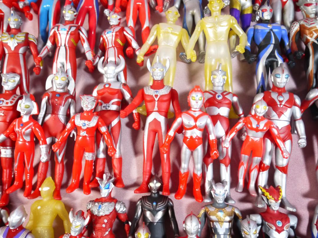 ウルトラマン　ソフビ　フィギュア　110体セット