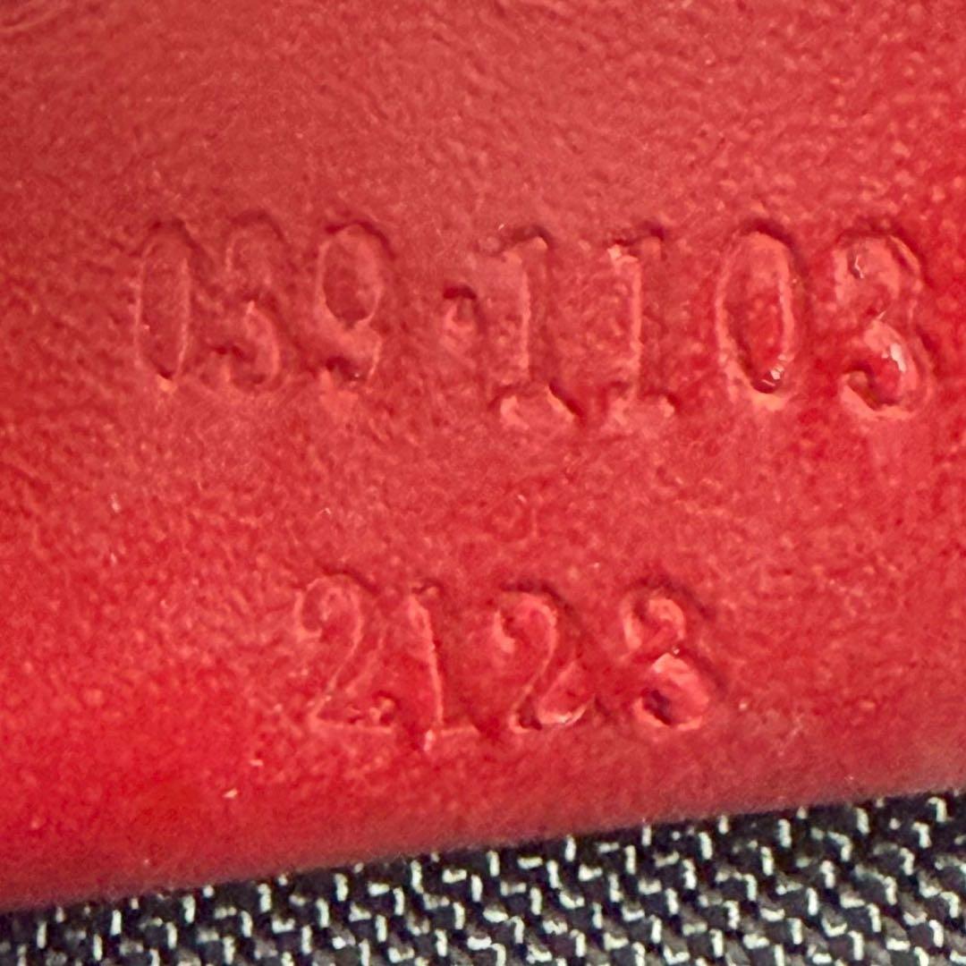 Gucci Accessory Pouch GG Canvas Handbag Gucci Accessory Pouch GG Canvas Handbag