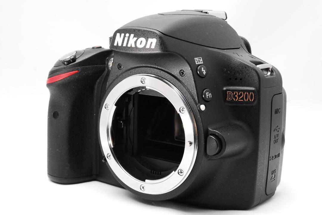 ♥カメラデビューに♥ Nikon D3200 ♥レンズキット 一眼レフカメラ