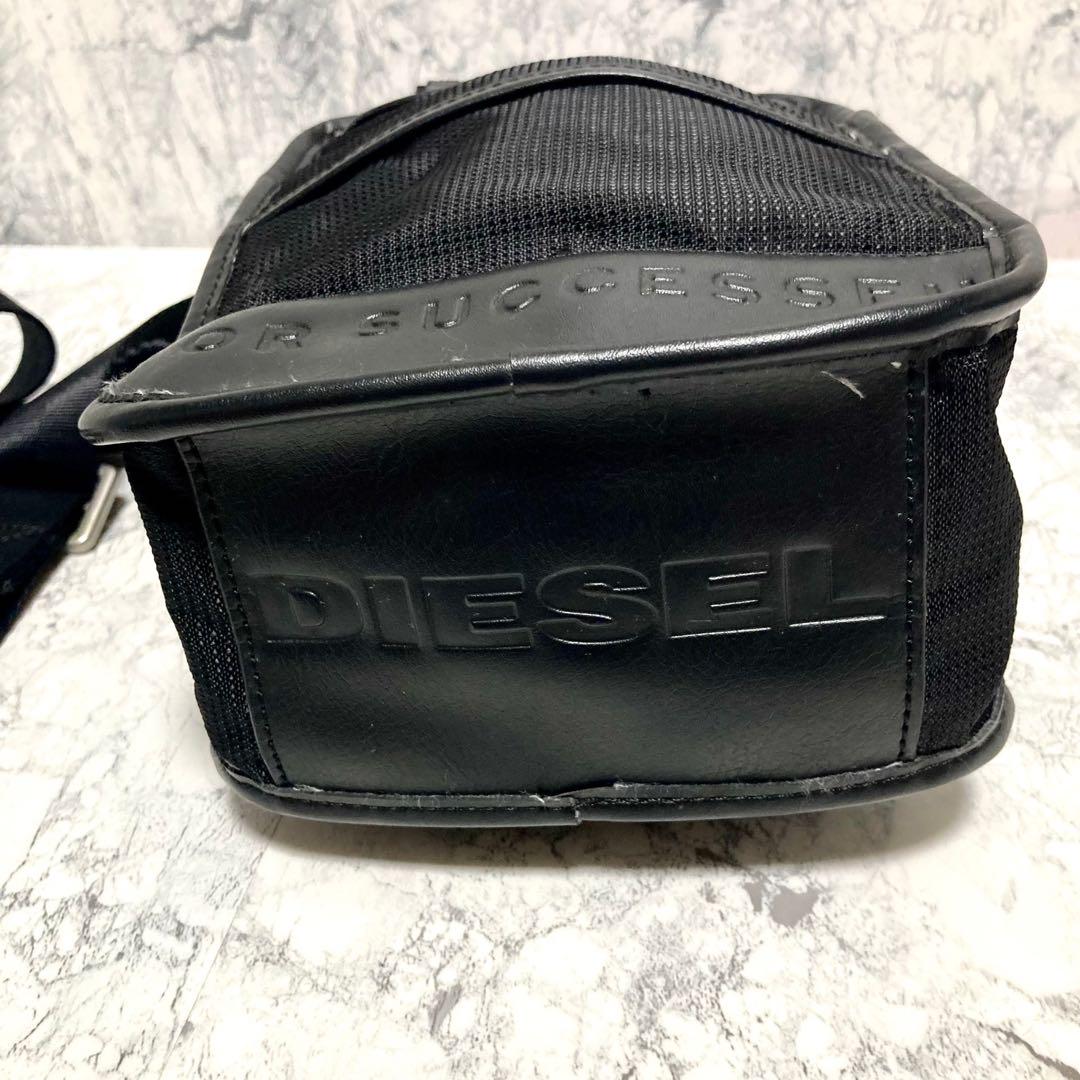 【極美品】ディーゼル　ショルダーバッグ　ボディバッグ　ブラック　レザー　ナイロン
