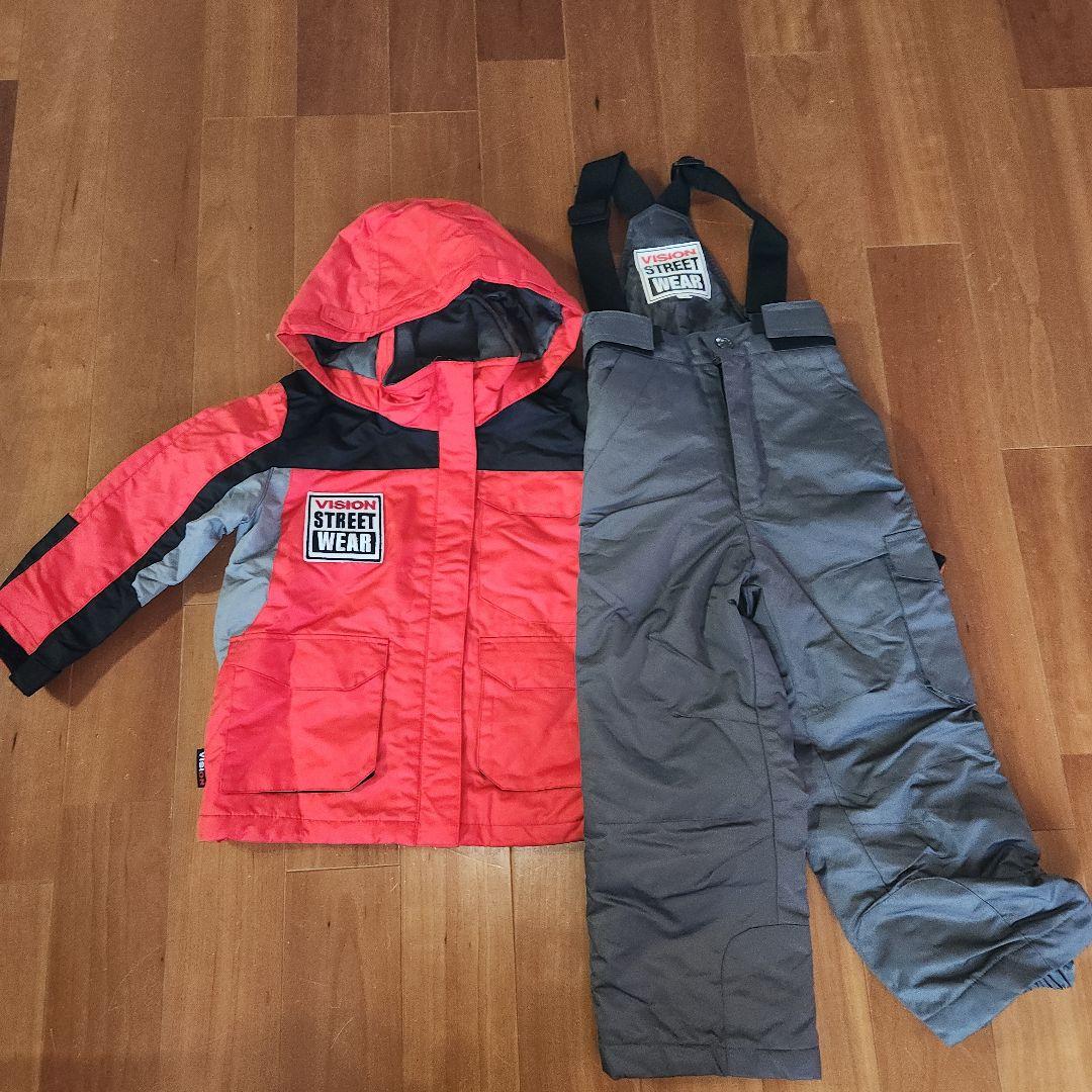 子どもスキーウェア　子ども雪遊び服　キッズスキーウェア　キッズ雪遊び服