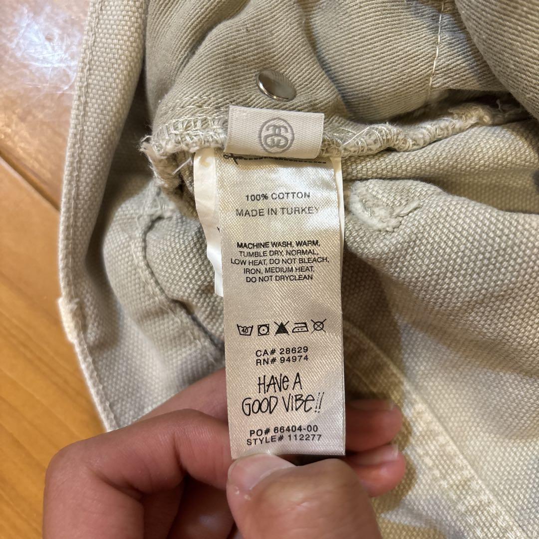 STUSSY ベージュ ショートパンツ ボタンフライ