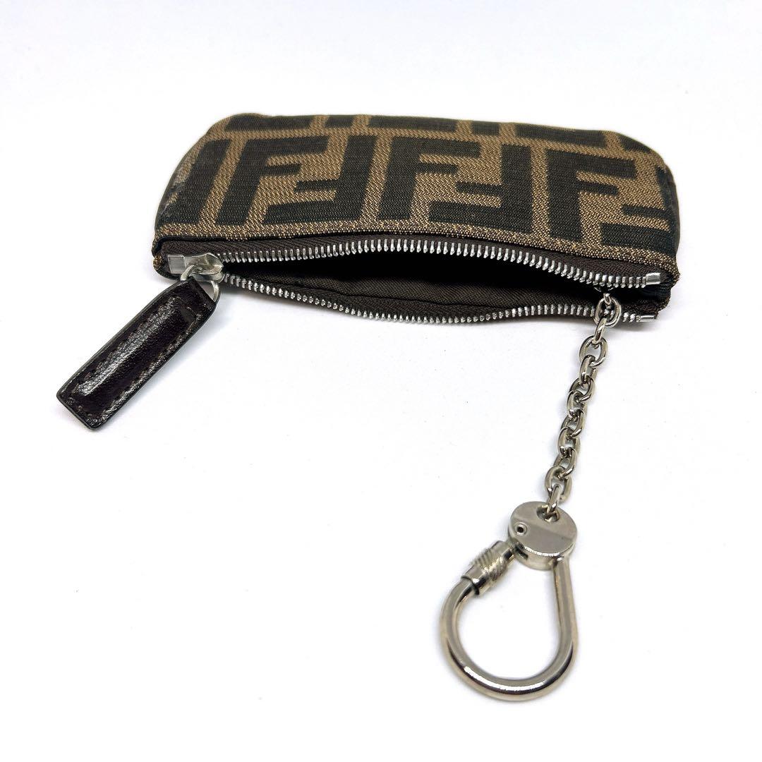 美品 FENDI コインケース 小銭入れ ズッカ キーリング付 美品 FENDI コインケース 小銭入れ ズッカ キーリング付