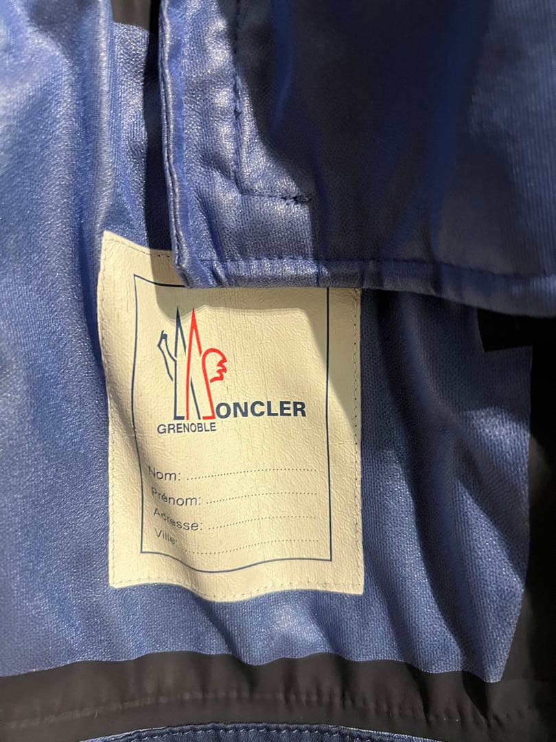 Moncler grenoble TREGASTELネイビー ジャケット Moncler grenoble TREGASTELネイビー ジャケット