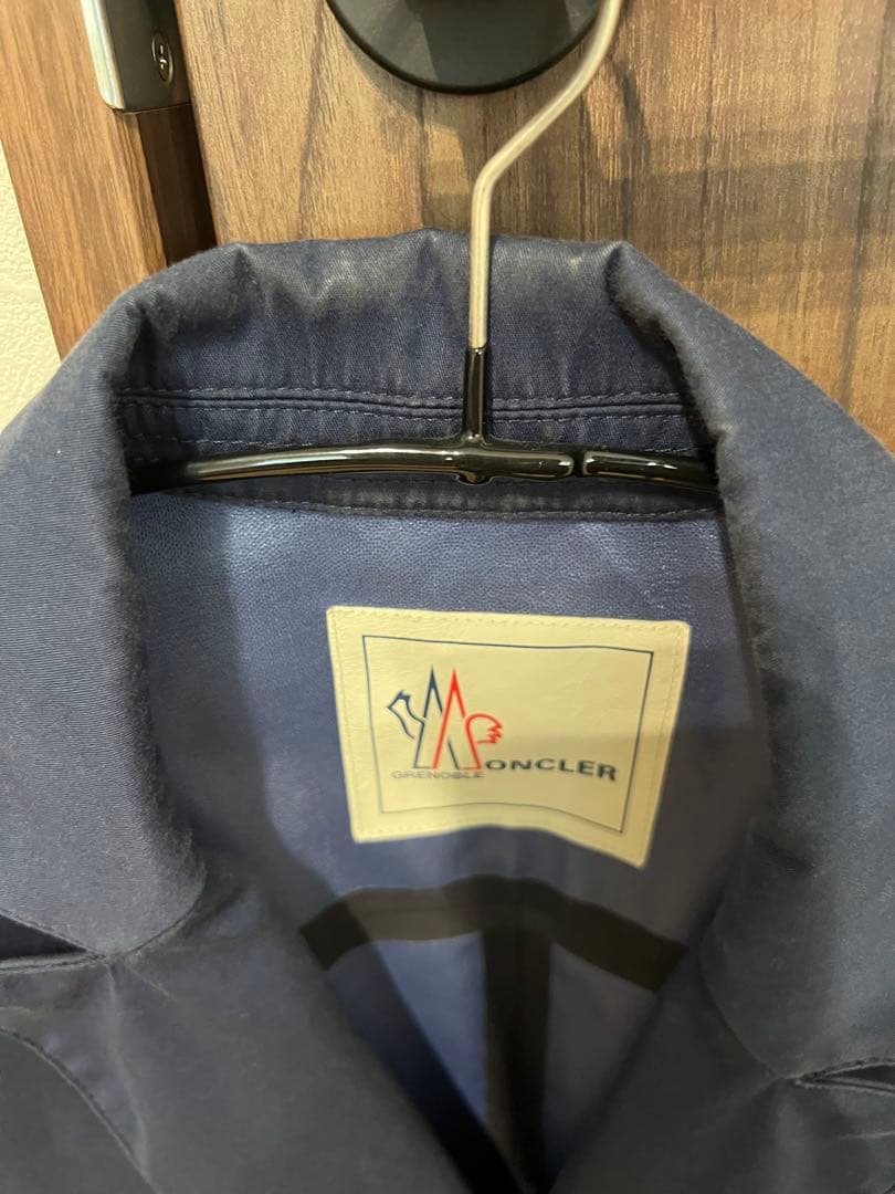 Moncler grenoble TREGASTELネイビー ジャケット Moncler grenoble TREGASTELネイビー ジャケット