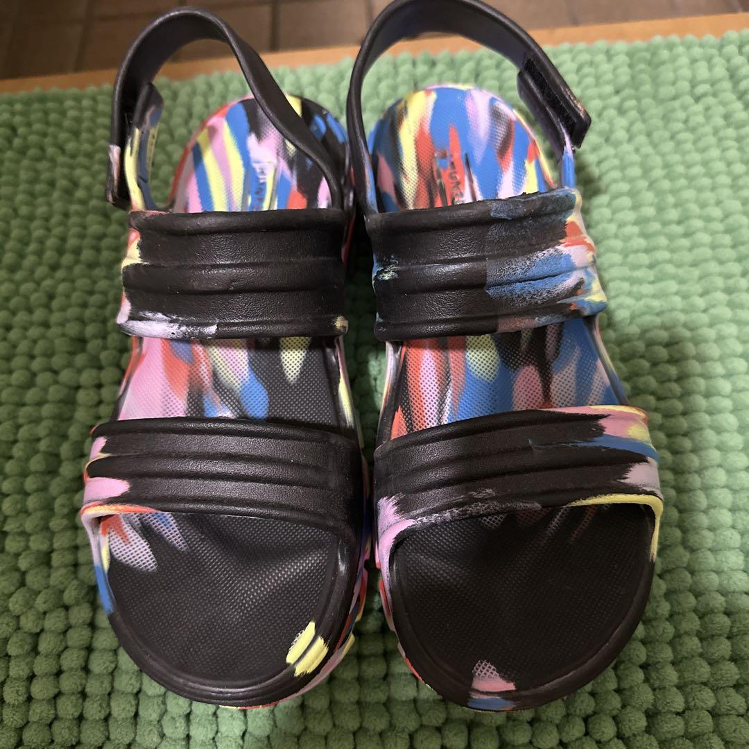 お値引きします❣️Hunter サンダル　25.5㎝