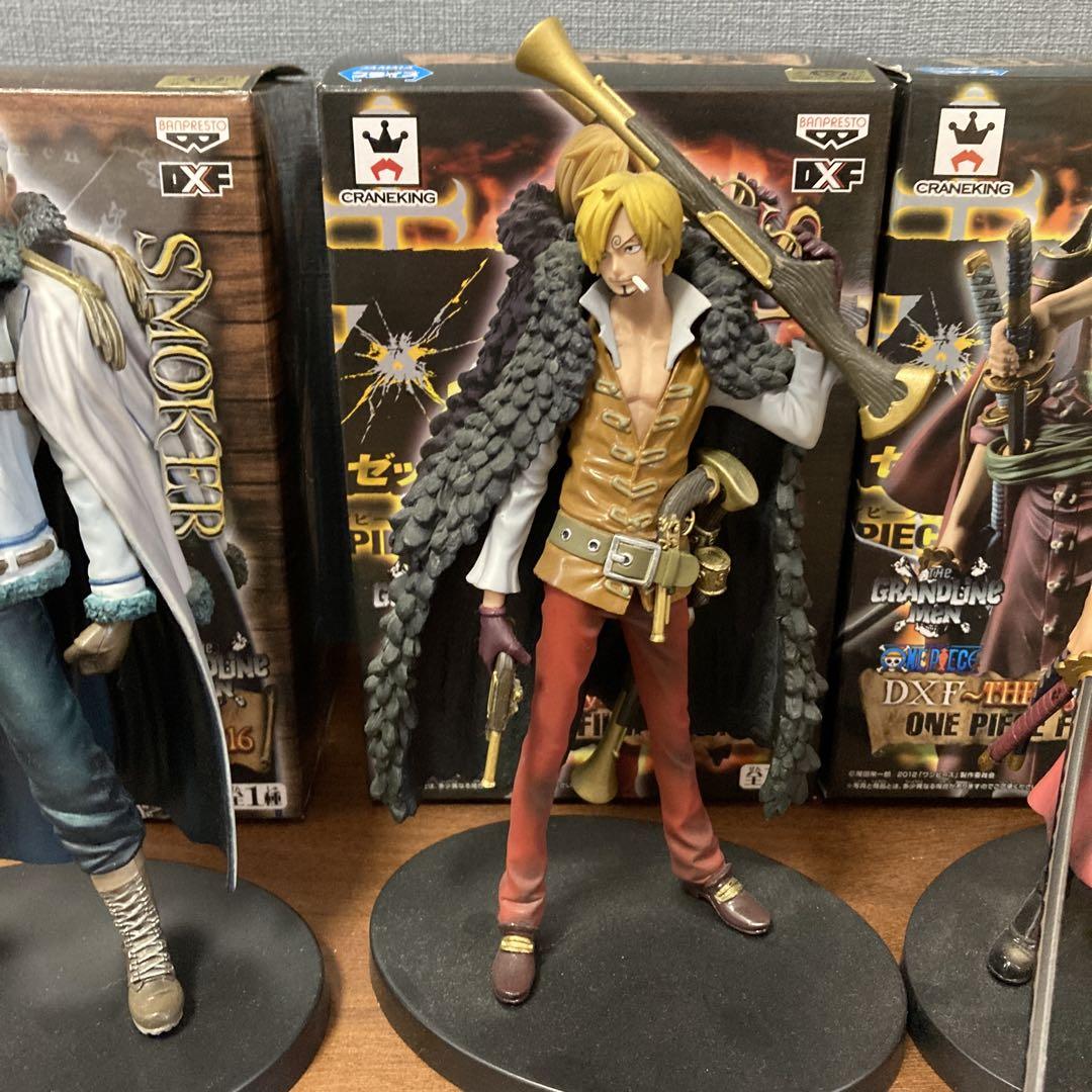 OneMall provides Mercari products: One Piece DXF Figure Set