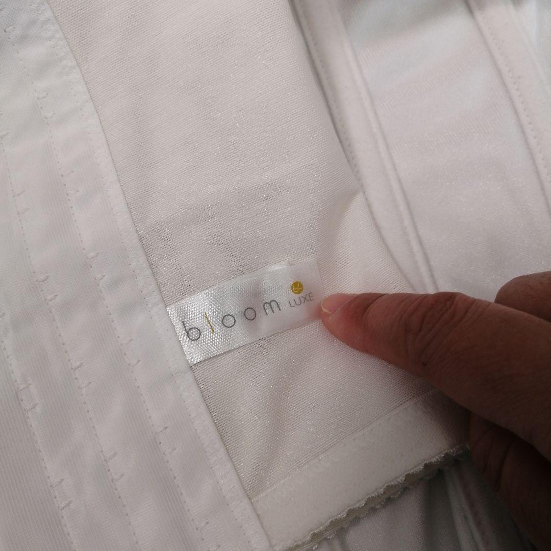 mさん専用　bloom luxe ホワイト コルセットインナー