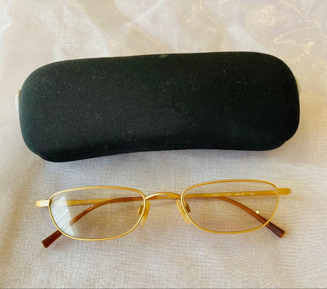 CHANEL 金色フレーム メガネ CHANEL 金色フレーム メガネ