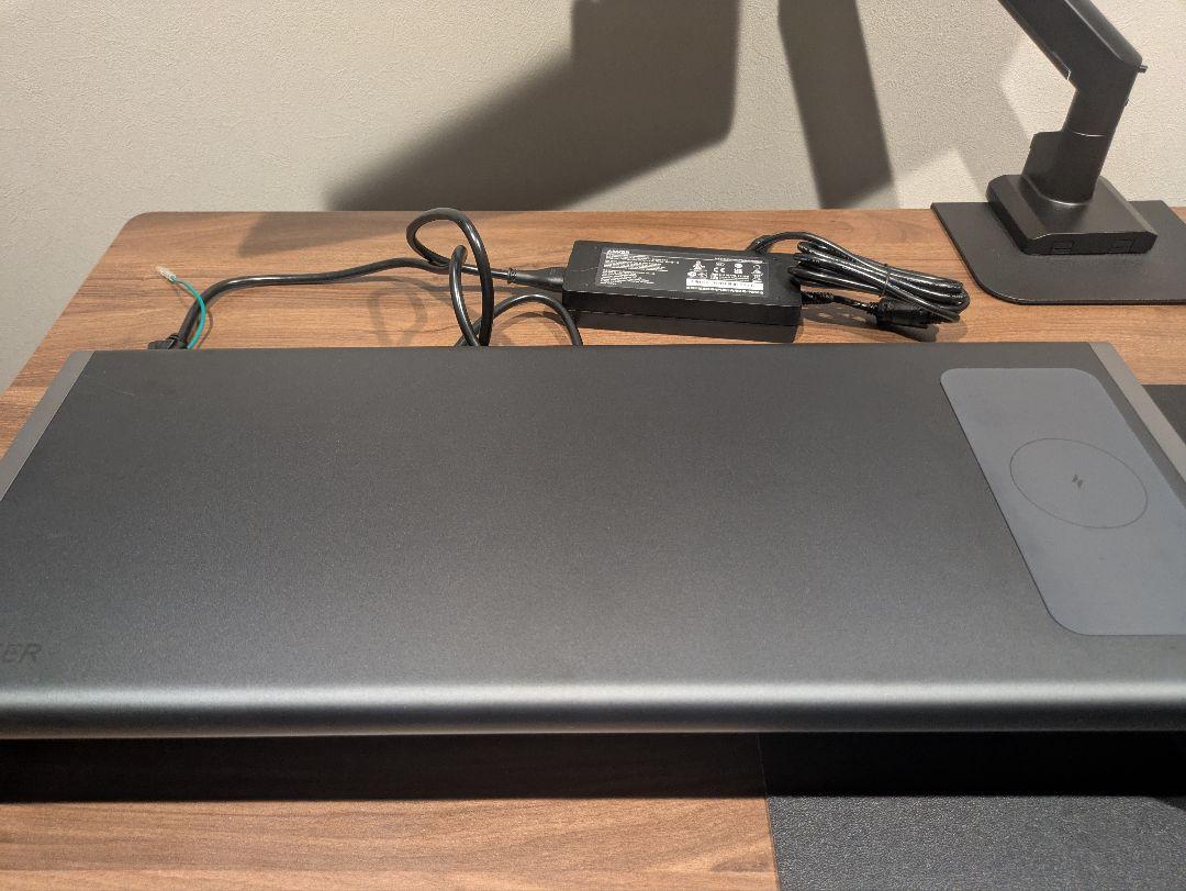【美品】Anker　ドッキングステーション