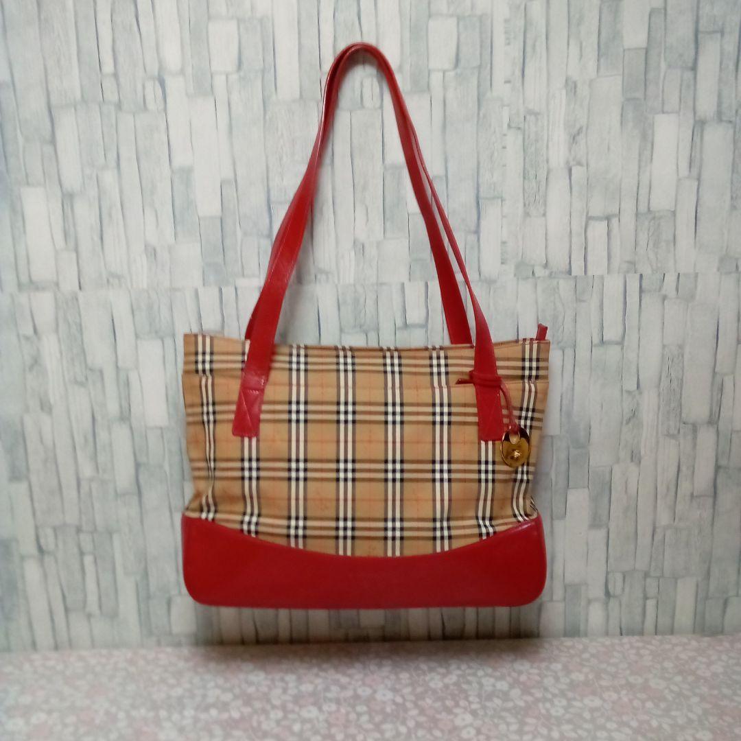 Burberry　ハンドバック　レッド