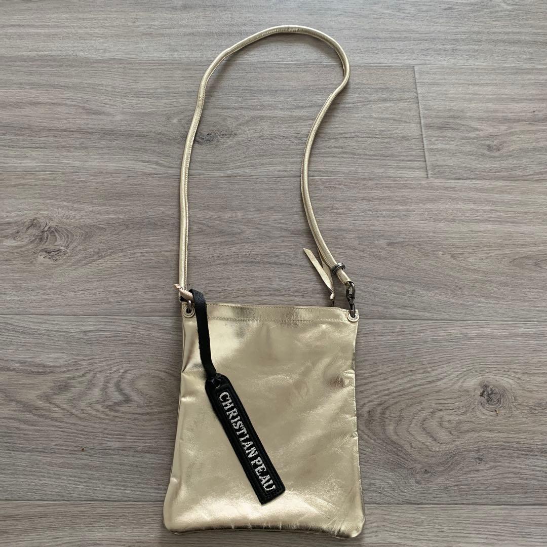 美品 クリスチャン・ポー メタリックゴールド ポシェット 美品 クリスチャン・ポー メタリックゴールド ポシェット