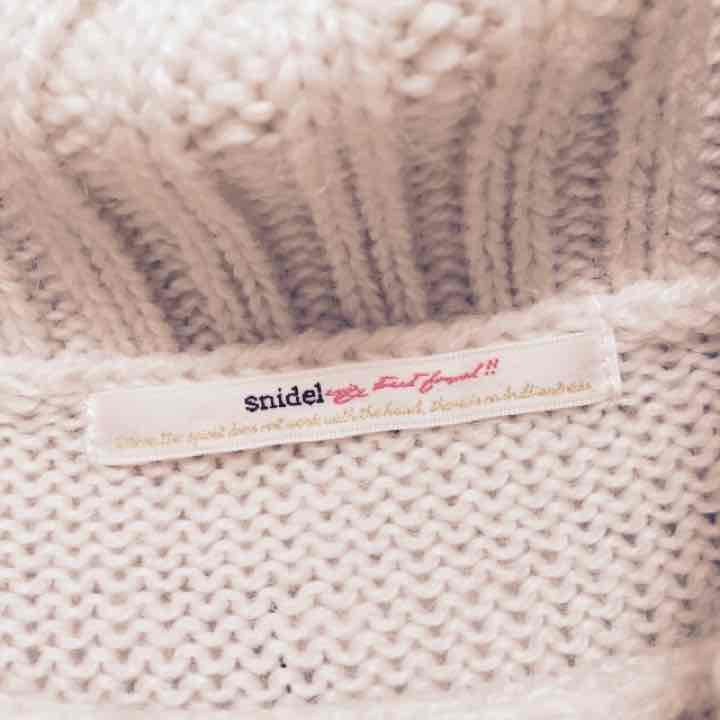 半額以下で買えるクーポン特集 大人気】snidel♡タートルニットワンピース ワンピース