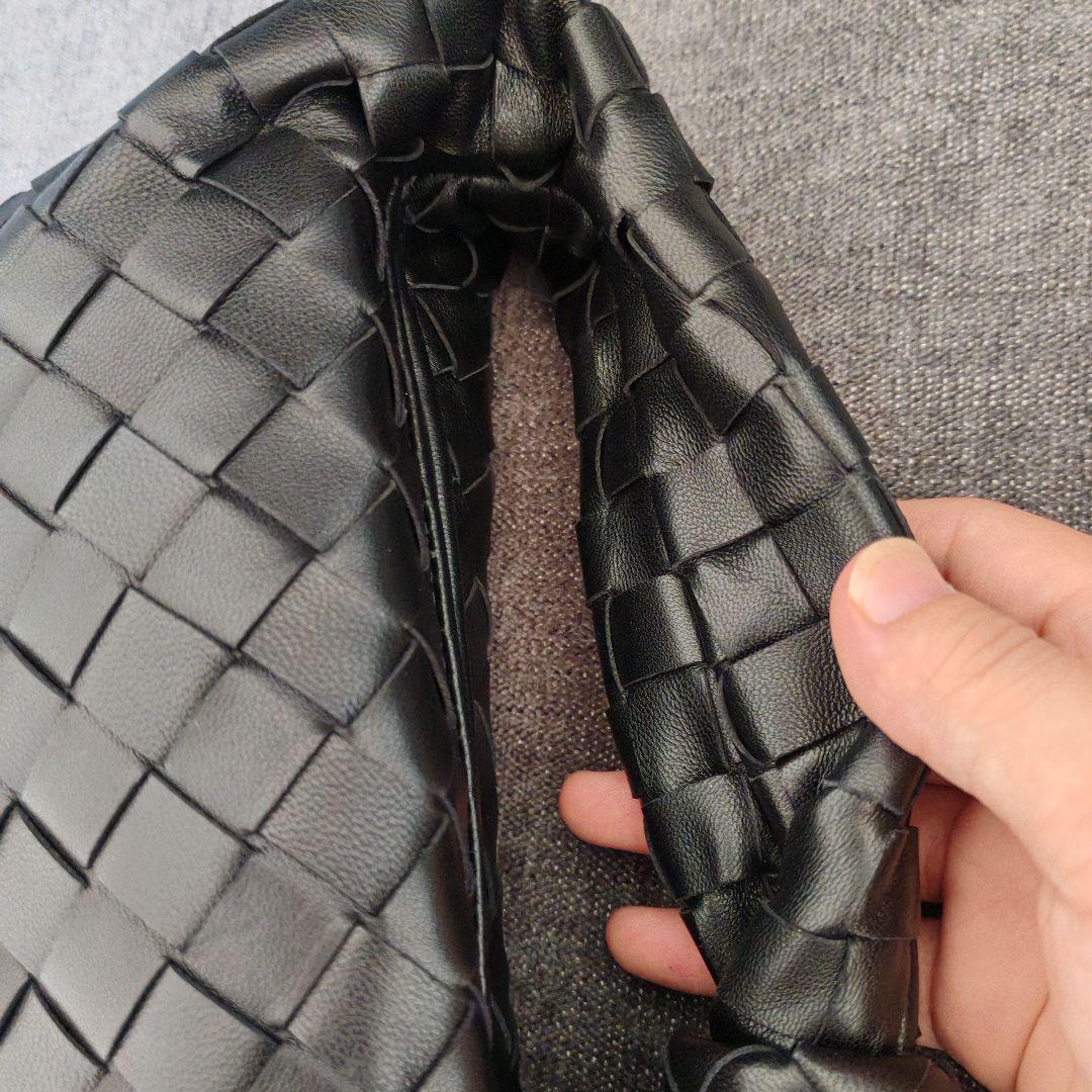 ヴェネタ 黒 レザー 編み込みデザイン バッグ